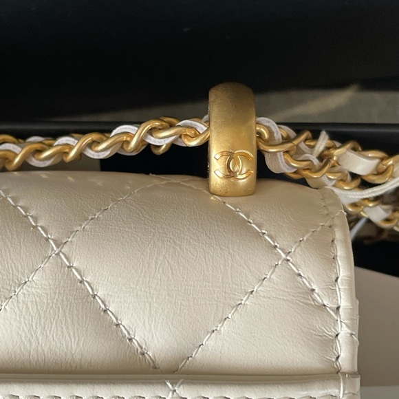 New Chanel Perfect Fit Adjustable Woc White Gold - Picture 5 of 11